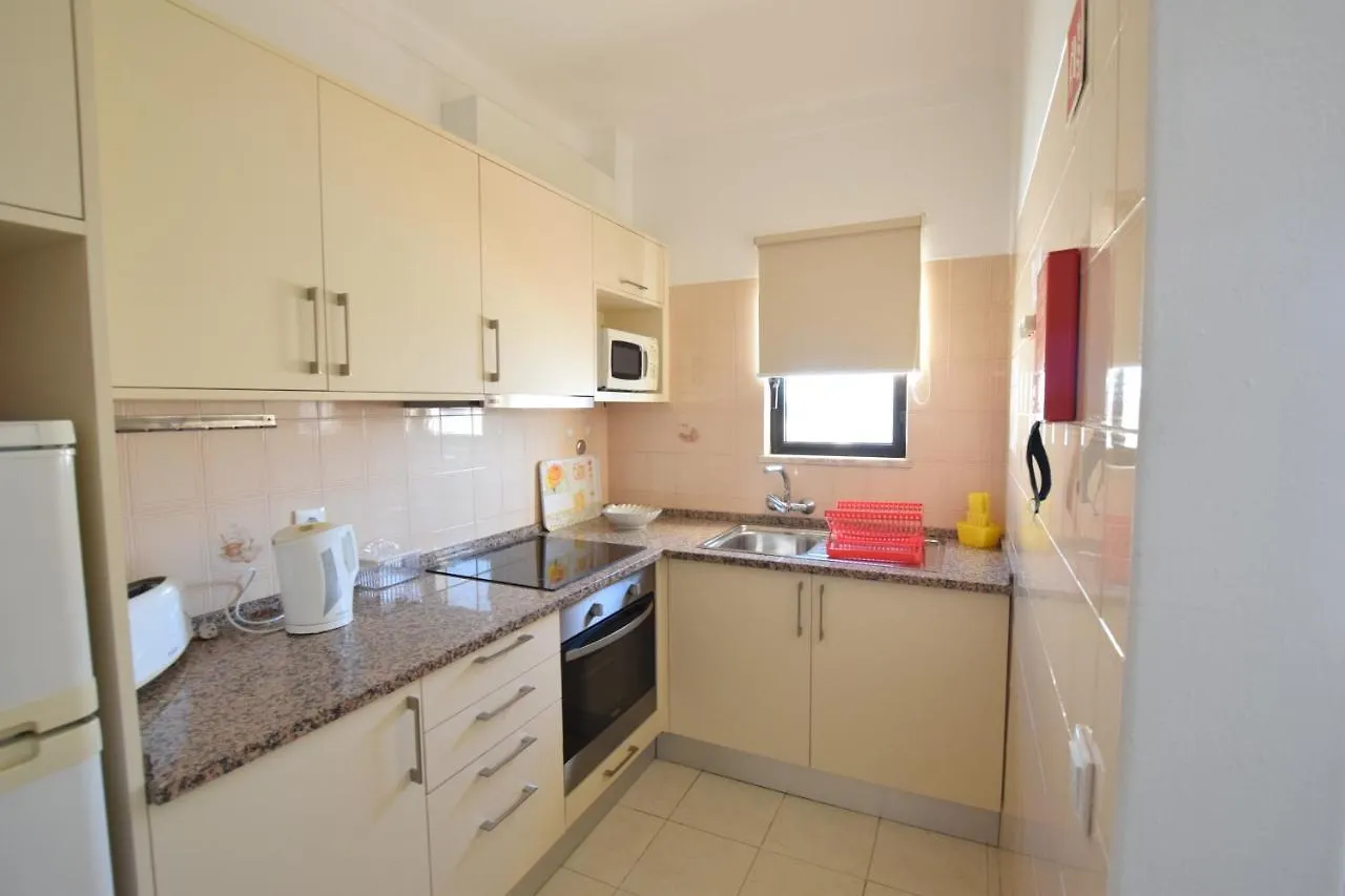 Apartamentos Carruna Αλμπουφέιρα