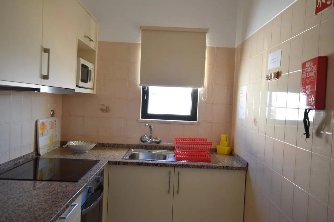 Apartamentos Carruna Αλμπουφέιρα