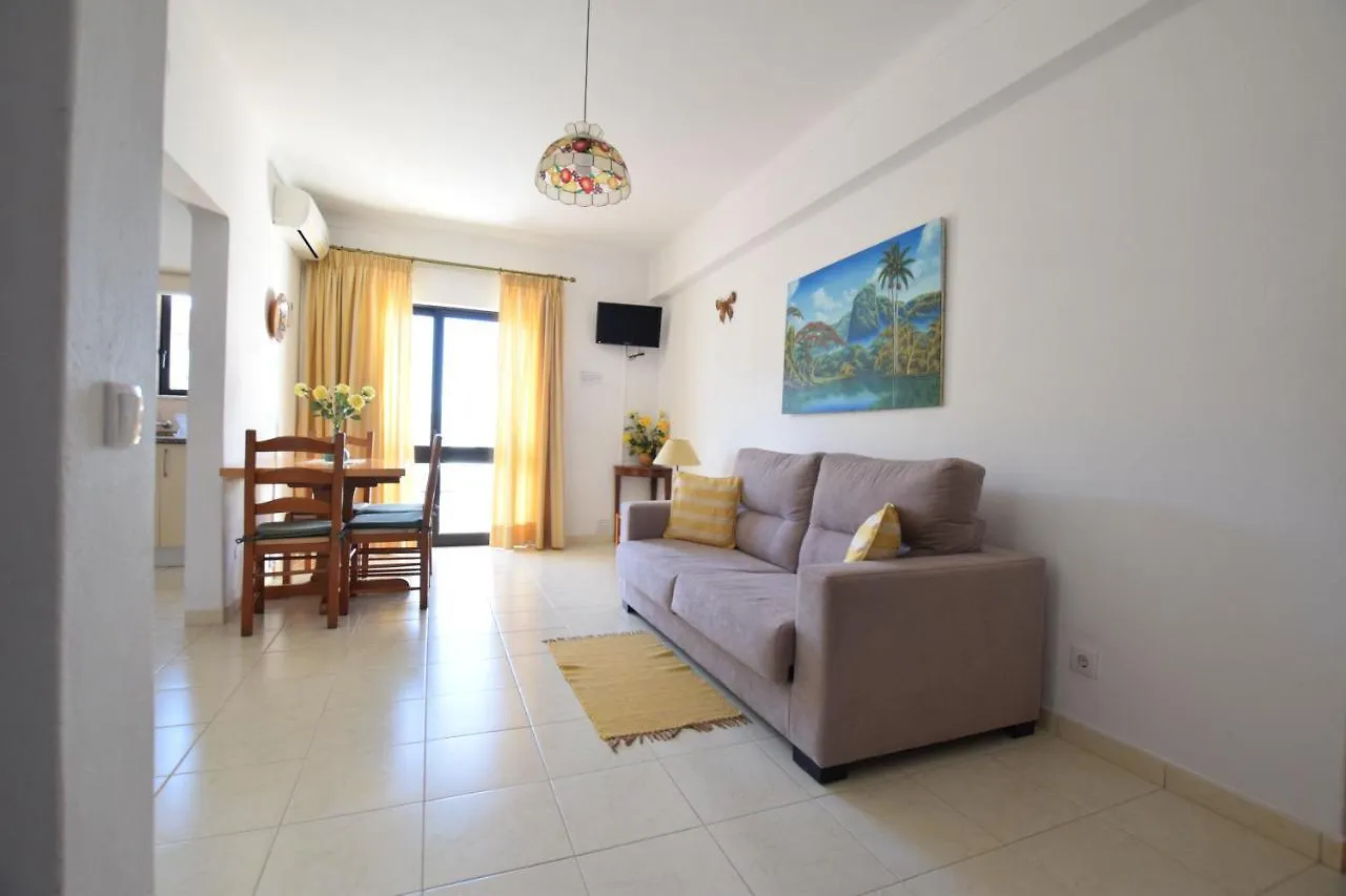 Apartamentos Carruna Albufeira 2*,